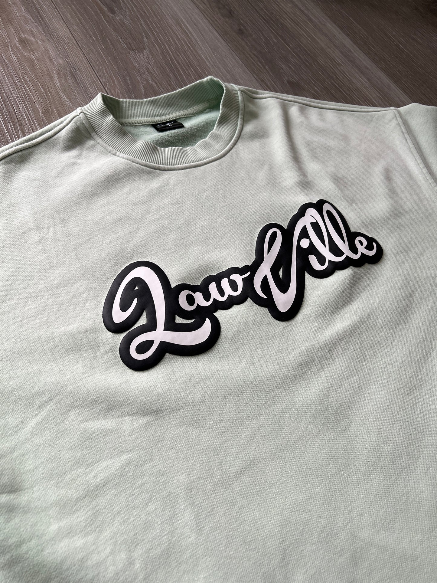 LIGHT GREEN ACID WASH LAWVILLE T-SHIRT