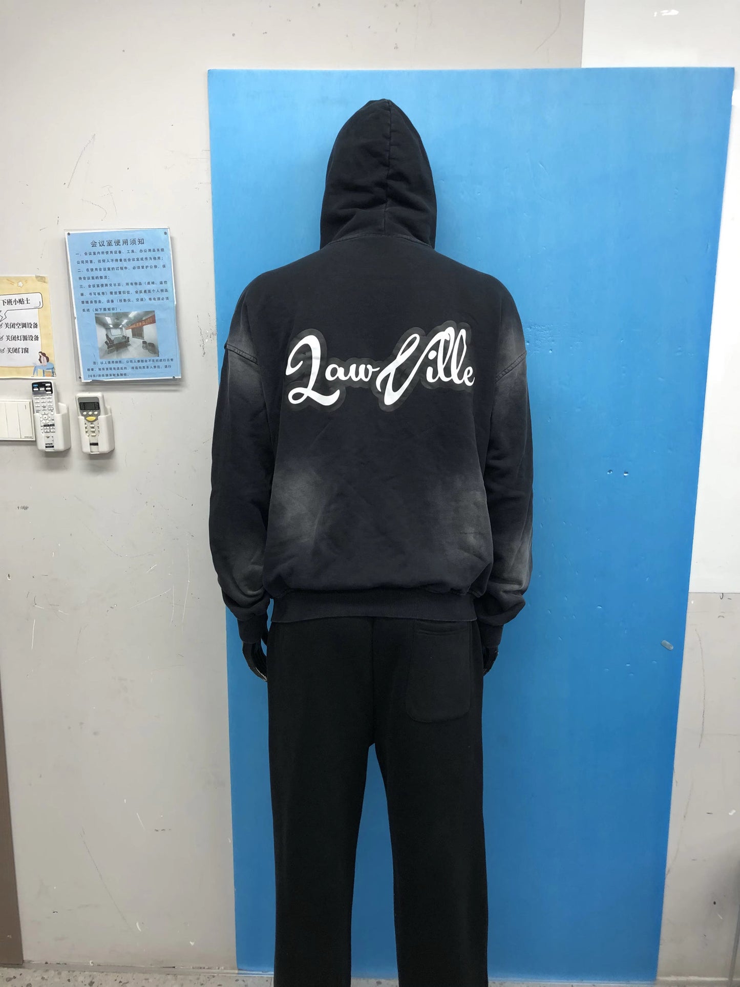 BLACK LAWVILLE ZIP UP HOODIE