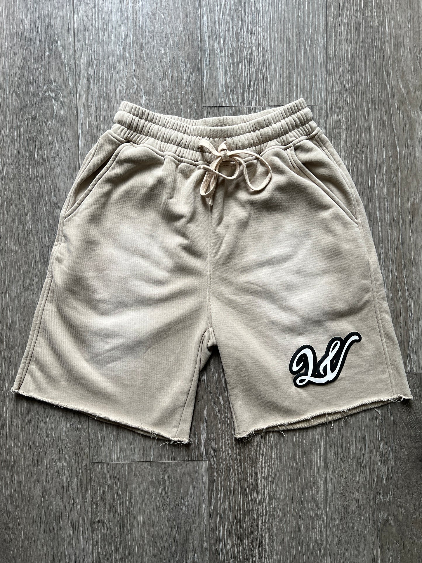 CREAM ACID WASH LAWVILLE SHORTS